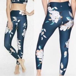 Women's Athleta Floral Elation Leggings, Blue Teal, Size MEDIUM PETITE